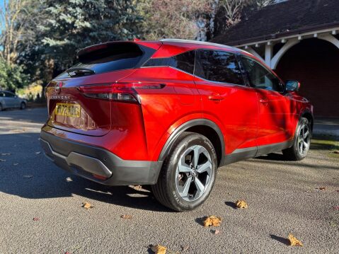 Nissan Qashqai DIG-T N-CONNECTA DCT MHEV 19