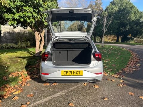 Volkswagen Polo LIFE TSI DSG 36