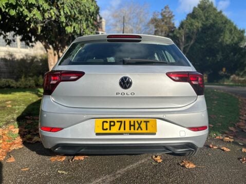 Volkswagen Polo LIFE TSI DSG 21