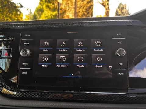 Volkswagen Polo LIFE TSI DSG 25