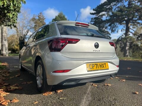 Volkswagen Polo LIFE TSI DSG 2