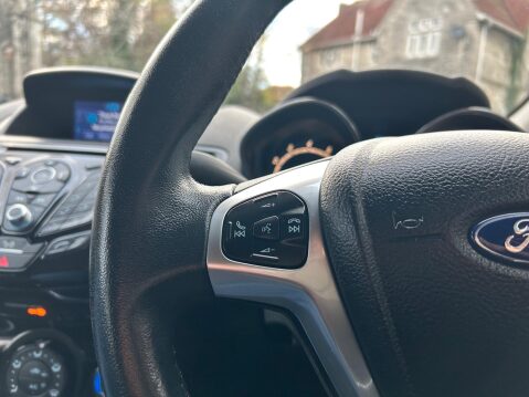 Ford Fiesta ZETEC 25