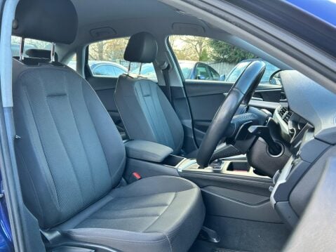 Audi A4 TDI TECHNIK MHEV 8