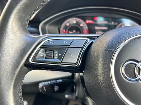 Audi A4 TDI TECHNIK MHEV 26