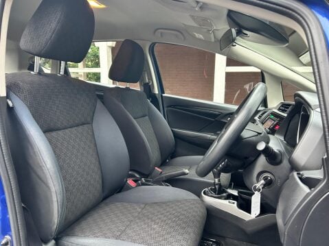 Honda Jazz I-VTEC S 4