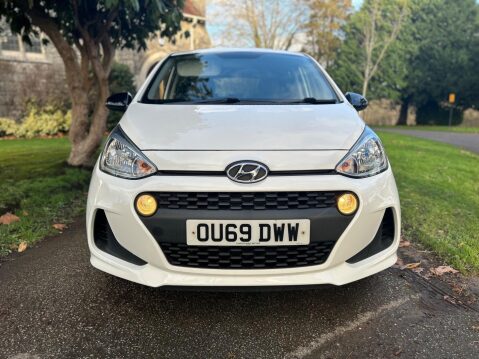 Hyundai i10 PLAY 12