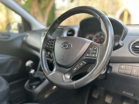Hyundai i10 PLAY 25
