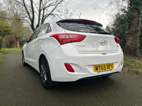 Hyundai i30 CRDI SE BLUE DRIVE 2