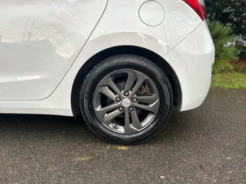 Hyundai i30 CRDI SE BLUE DRIVE 34