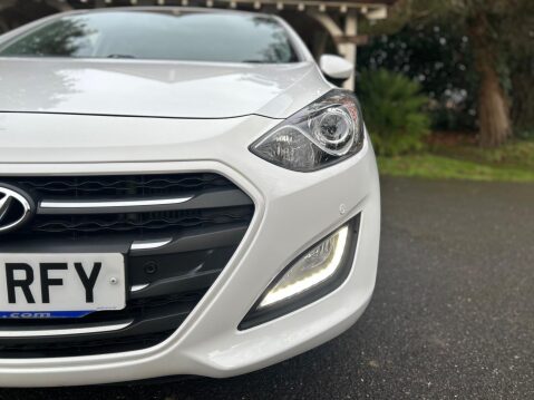 Hyundai i30 CRDI SE BLUE DRIVE 37