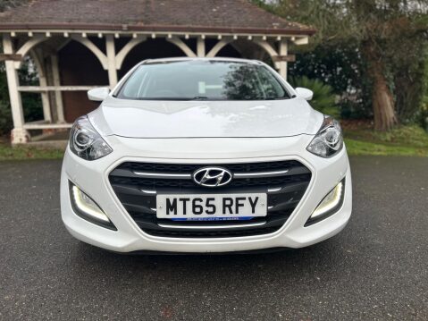 Hyundai i30 CRDI SE BLUE DRIVE 12