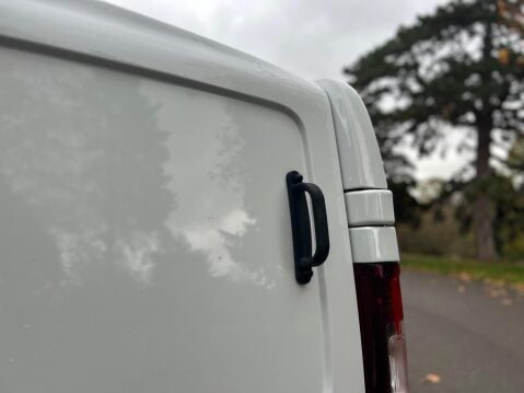 Vauxhall Vivaro 2900 L1H1 CDTI P/V ECOFLEX S/S 27