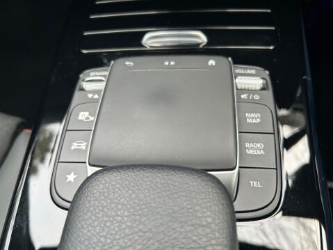 Mercedes-Benz A Class A 250 E AMG LINE PREMIUM 32