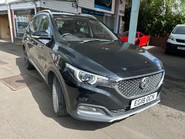 MG ZS EXCLUSIVE 8