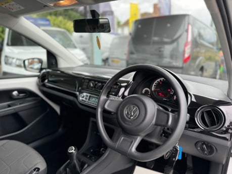 Volkswagen Up MOVE UP 28