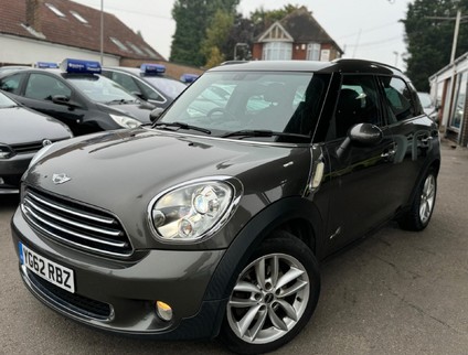 Mini Countryman COOPER D ALL4