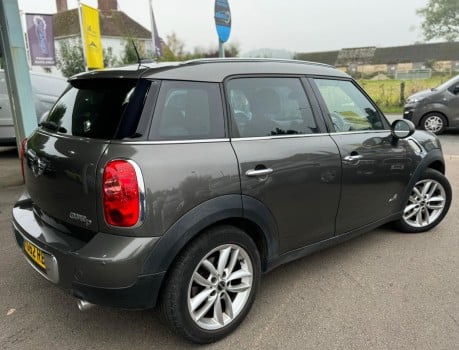 Mini Countryman COOPER D ALL4 4