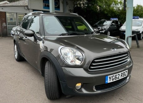 Mini Countryman COOPER D ALL4 5