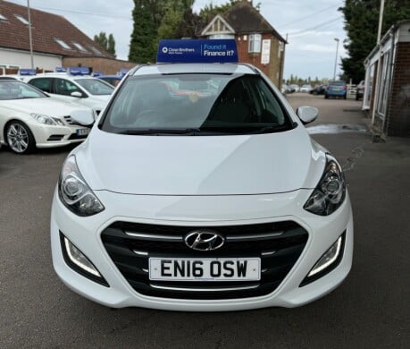 Hyundai i30 SE NAV 2