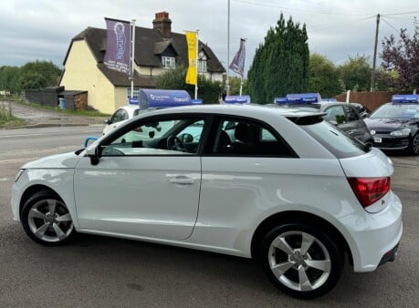 Audi A1 TDI SPORT 5