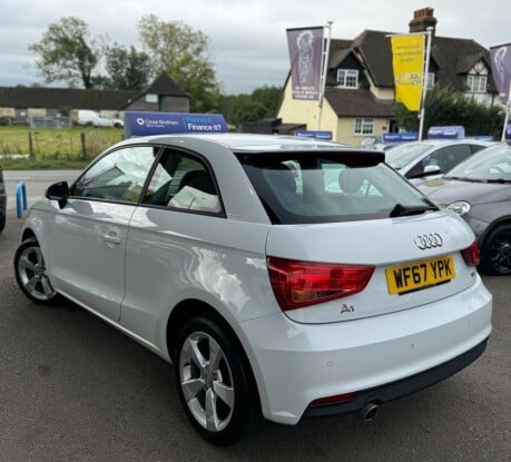 Audi A1 TDI SPORT 6