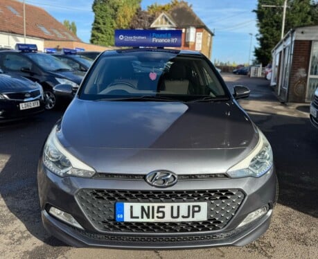 Hyundai i20 GDI PREMIUM 2