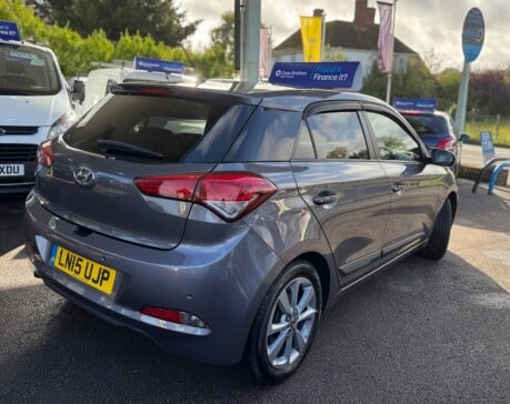 Hyundai i20 GDI PREMIUM 8