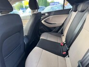 Hyundai i20 GDI PREMIUM 31