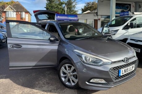 Hyundai i20 GDI PREMIUM 37