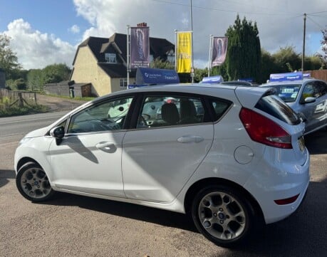 Ford Fiesta ZETEC 16V 5