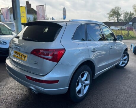 Audi Q5 TDI QUATTRO SE 4