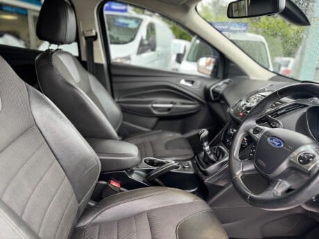 Ford Kuga TITANIUM TDCI 2WD 30