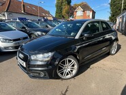 Audi A1 TDI S LINE 1