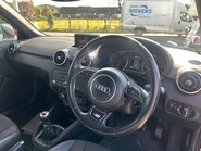 Audi A1 TDI S LINE 8