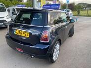 Mini Hatch COOPER D 9