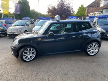 Mini Hatch COOPER D 13