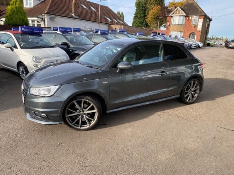 Audi A1 TFSI S LINE 2