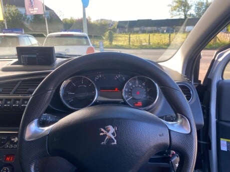 Peugeot 3008 BLUE HDI S/S ALLURE 32