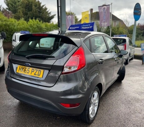 Ford Fiesta ZETEC 8