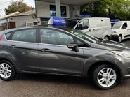 Ford Fiesta ZETEC 9