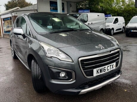 Peugeot 3008 BLUE HDI S/S ALLURE 5