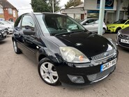 Ford Fiesta ZETEC CLIMATE TDCI 1