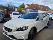 Volvo V40 D2 R-DESIGN 3