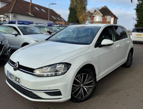 Volkswagen Golf SE TSI BLUEMOTION TECHNOLOGY 1