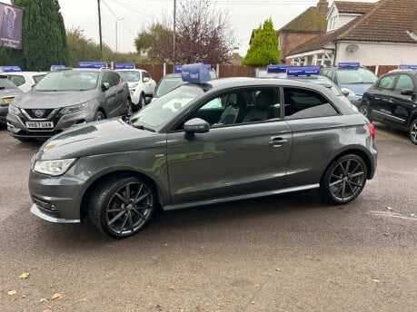 Audi A1 TFSI S LINE 7