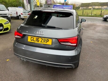 Audi A1 TFSI S LINE 8