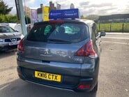 Peugeot 3008 BLUE HDI S/S ALLURE 14