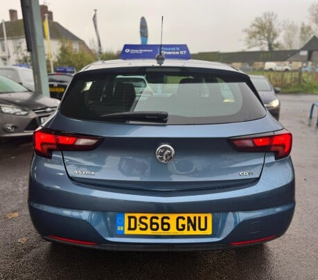 Vauxhall Astra SRI CDTI S/S 7