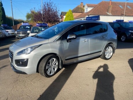 Peugeot 3008 BLUE HDI S/S ALLURE 5