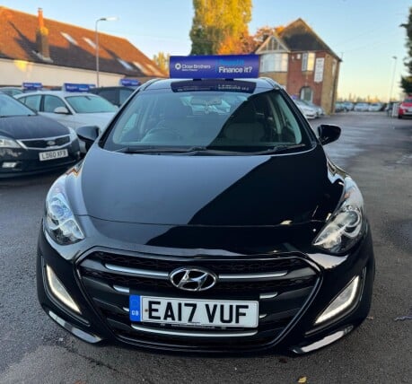 Hyundai i30 CRDI SE BLUE DRIVE 2